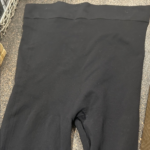 Blanqi Black Maternity Leggings - Picture 3 of 4